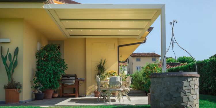 Pergola Bioclimatica a Lucca 